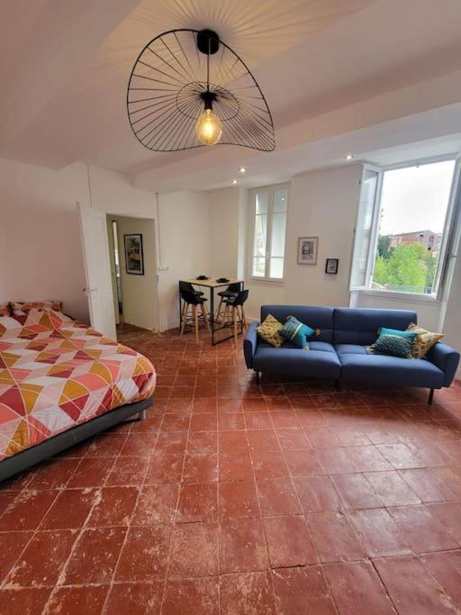 Appartement De Charme Avec Tomettes Et Parquet Graulhet Экстерьер фото